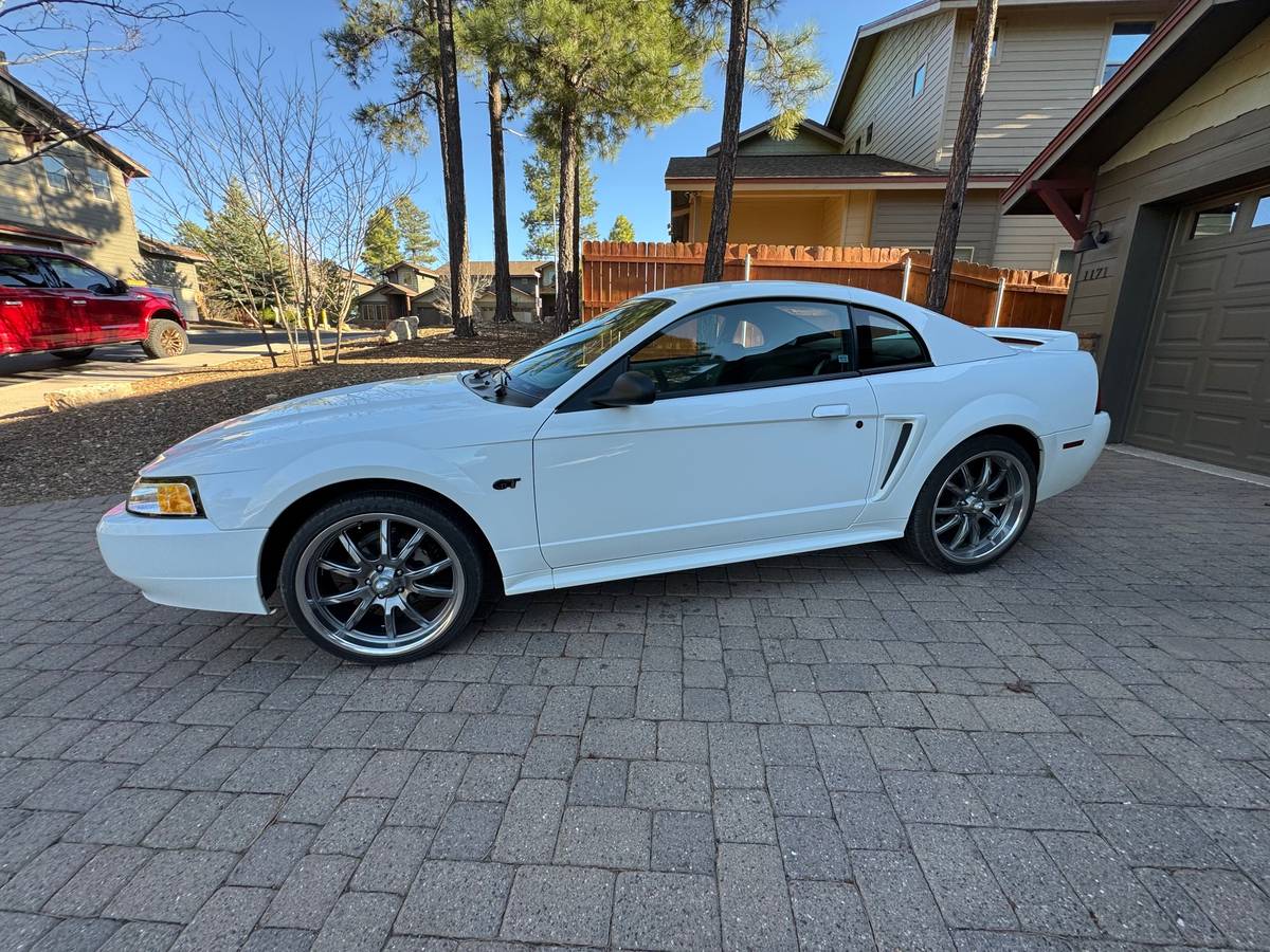 2000 Ford Mustang GT